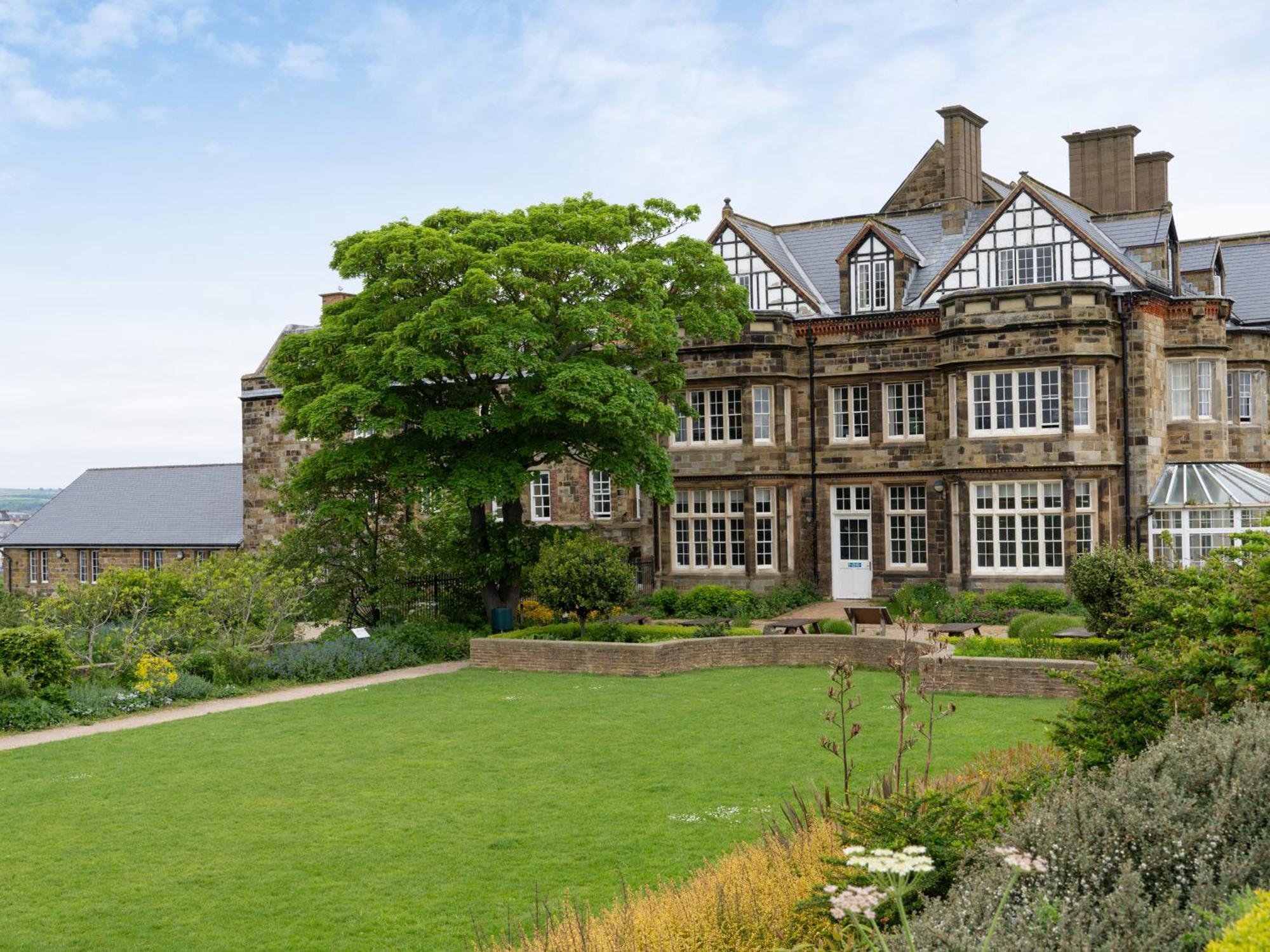 Yha * Whitby