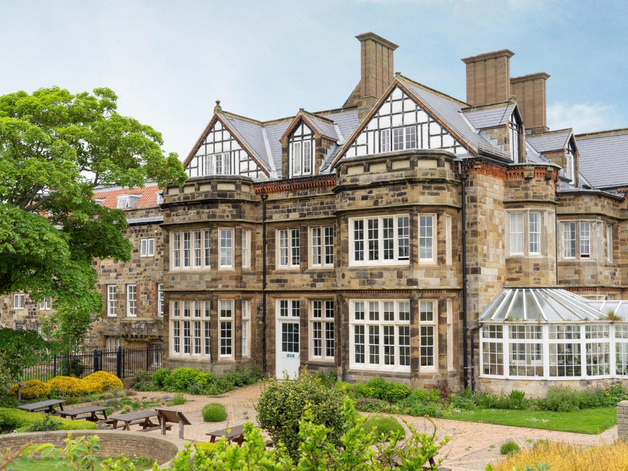 Hostel Yha